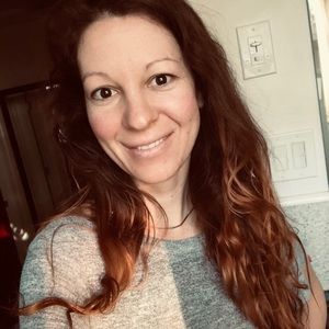 Meet your Posher, Monique